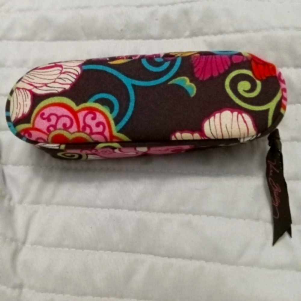 Vera breadley eyeglass/  sunglasses case